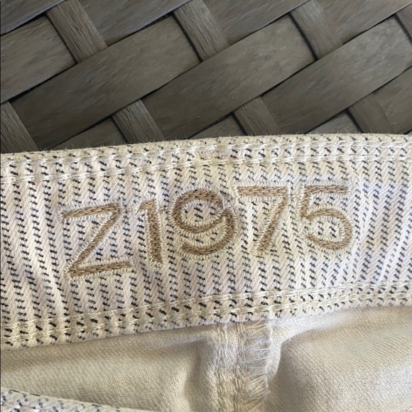 🎉HOST PICK Zara Mid Rise Pin Stripe Skinny Jeans - Picture 7 of 9